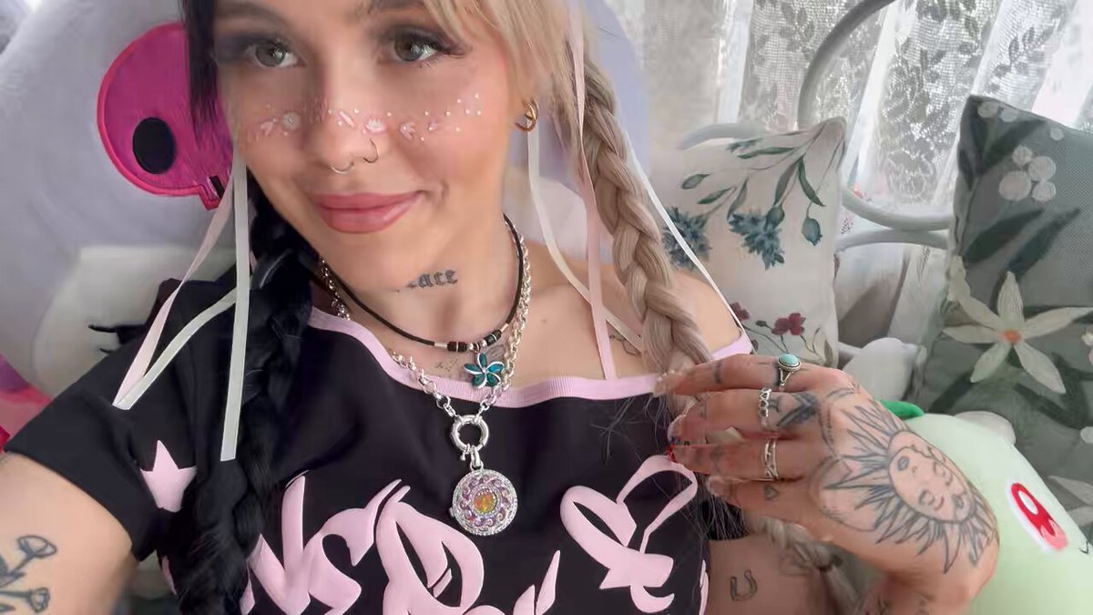 should I even be posting this? https://t.co/7lYBA3uLpm