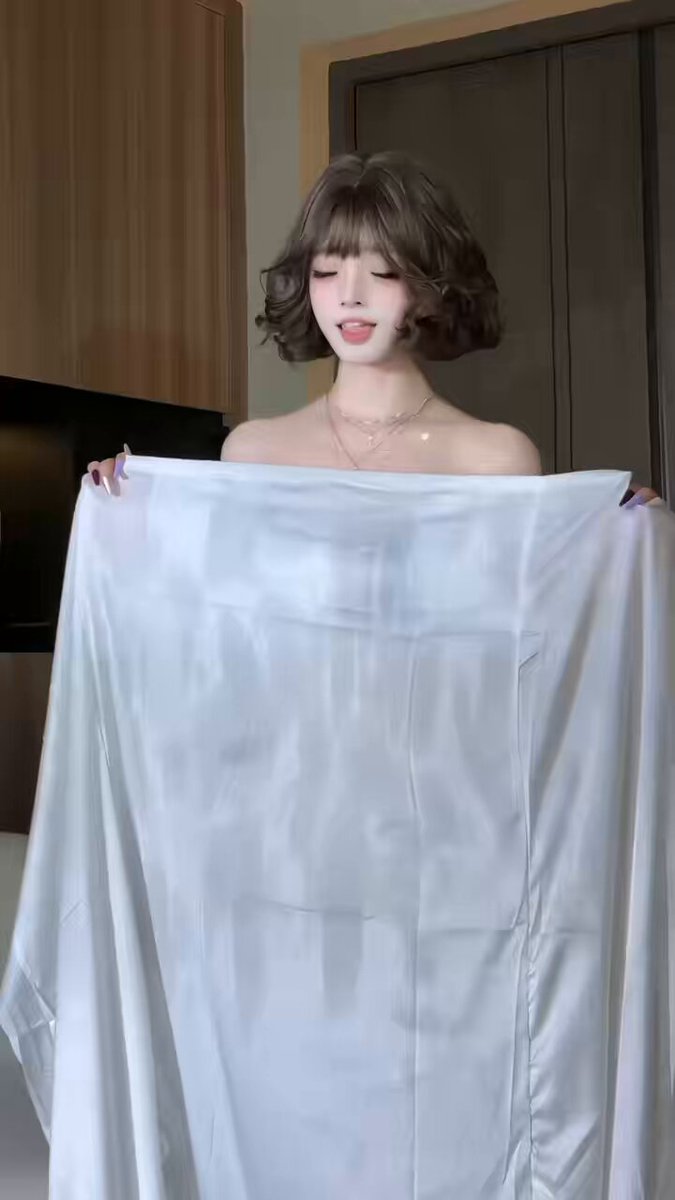 想送你一个很可爱的礼物可是快递员不让我进箱子里 https://t.co/KaUUfSyJIg