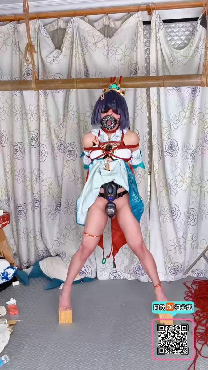 要，要站不住了，可是，不要再加大了！
哦齁！去了去了！
怎么？怎么木块不见了？要碰不到地面了！
脖子！脖子呼吸不过来了！
救……救命！要窒息了！
不要再动了！又要去了！完全不能思考了！
哦！！！
谁来！？谁来救救我！
无任何暴力行为，出镜知情同意

玩具来自IC社家的【腰带骑士】@icsheicshe https://t.co/IEtqEEXPYJ