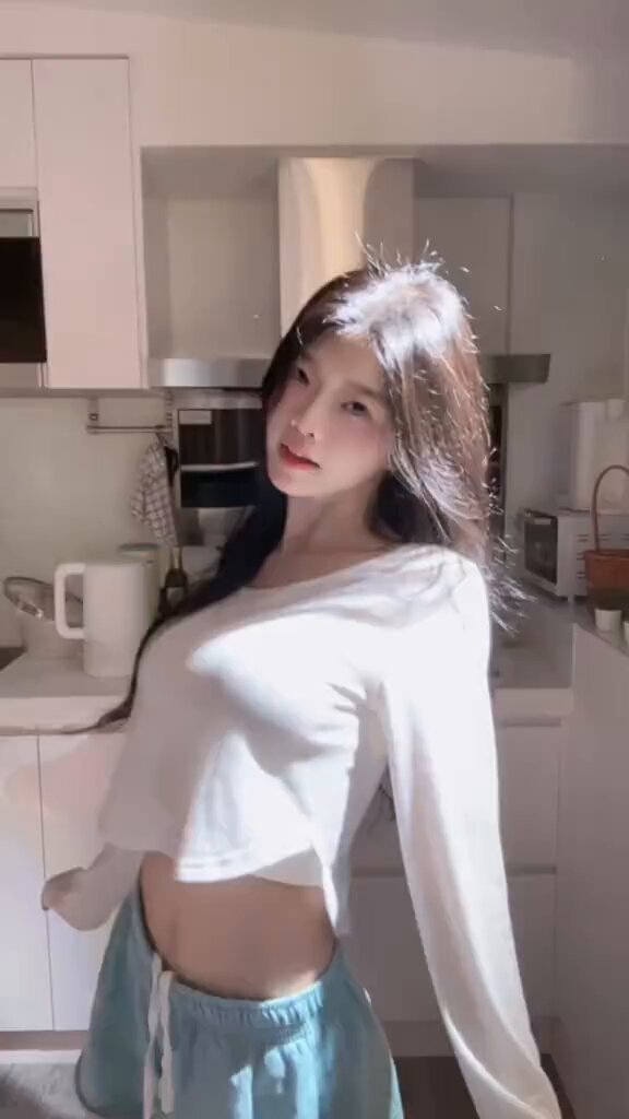 终于跳上nobatidao了🤓 #nobatidao加强版 #马来西亚女孩 https://t.co/FGdGmlMp8A