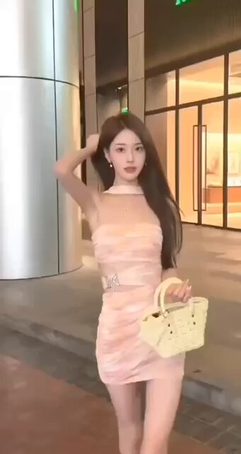 沪5⬆️
04
176
94
C
初恋女友感天然无整 情商高有礼貌 活泼开朗 
🔆爱好：滑雪🎿绘画🎨跳舞
🔆A4腰 筷子腿  皮肤超白 上↓超嫩 超滑腻

门槛100备注zfb口令🧧添加
🛰️：wang111jp
🐧：2579029485
✈️选妃频道：https://t.co/qWSCFWaVl3 https://t.co/7FjqrtyEIX