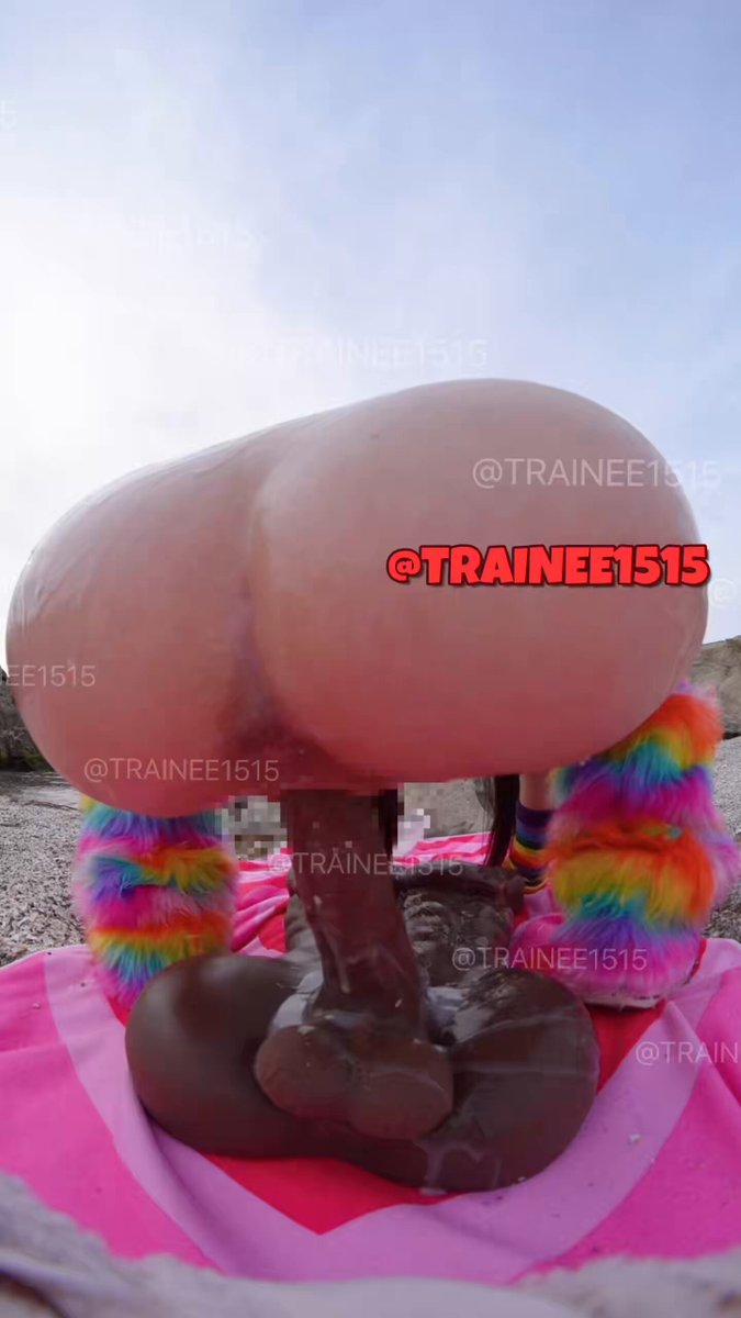 Beach, colors, and my voice. What more could you wish for?🌈☁️💗 https://t.co/Zoff328qPh