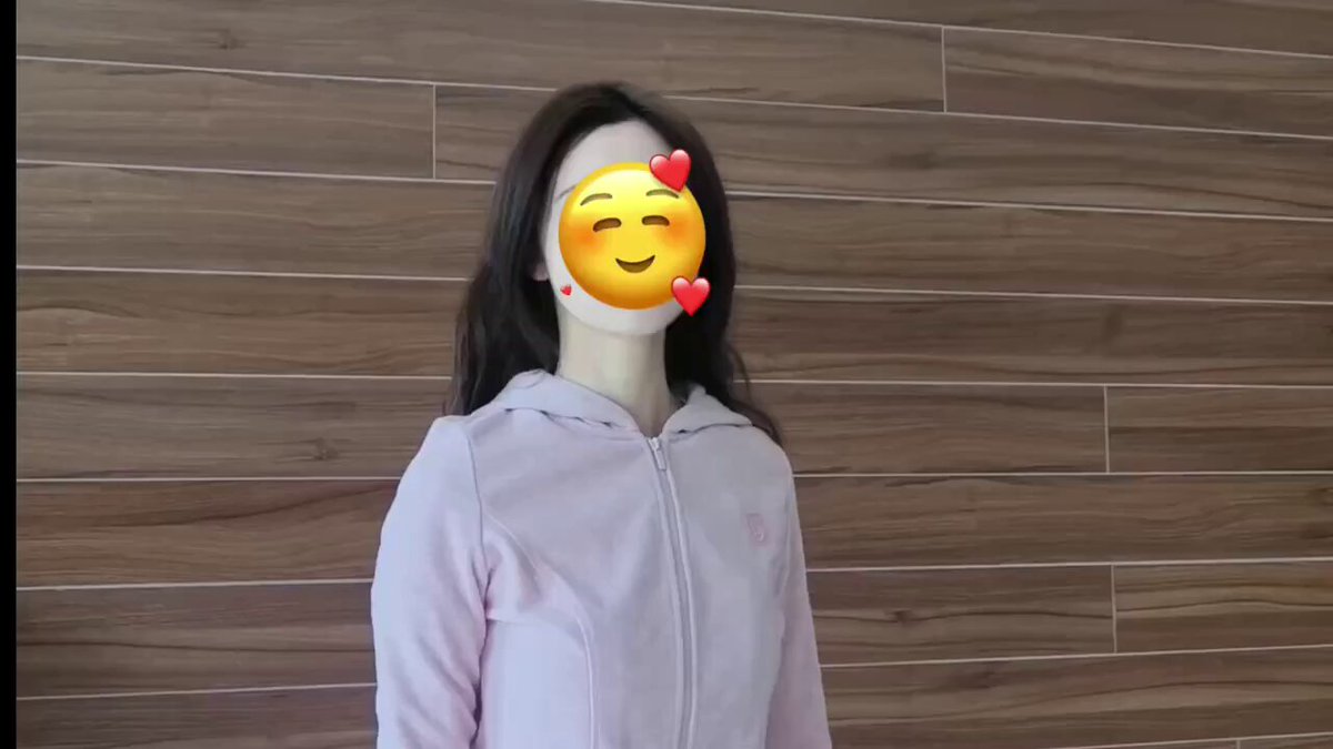 最近流行Vlog风是吧，那给大家拍一个。 

是不是很有感觉，下次再加一个不穿再拿身份证的镜头，怎么样~ https://t.co/hpBWG5e4OU