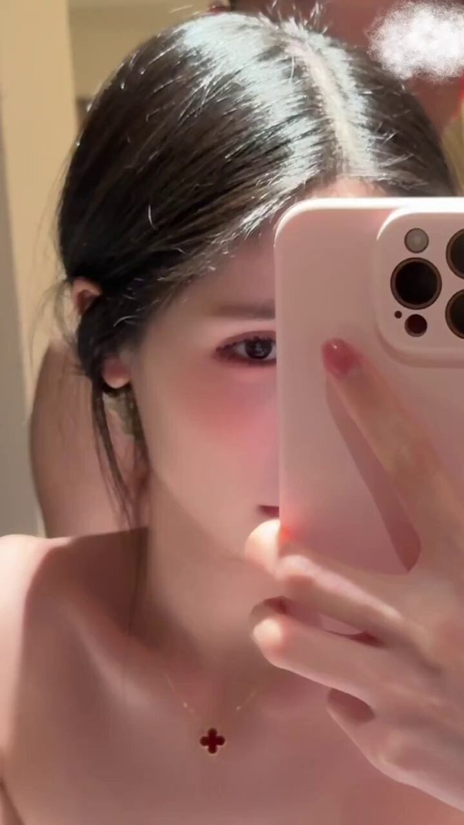 是喜欢喵酱嘛？所以这么想看喵酱........ https://t.co/H5FyT8KObo