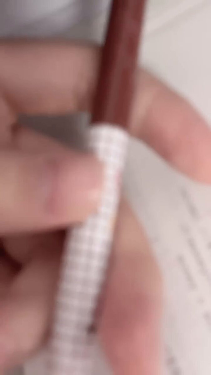 今天又是真空上课的一天～～ 太刺激啦，好怕被男同学们发现🙈📷 📷

想看的，私信我😆😆😆 https://t.co/kaZpWjnCoW