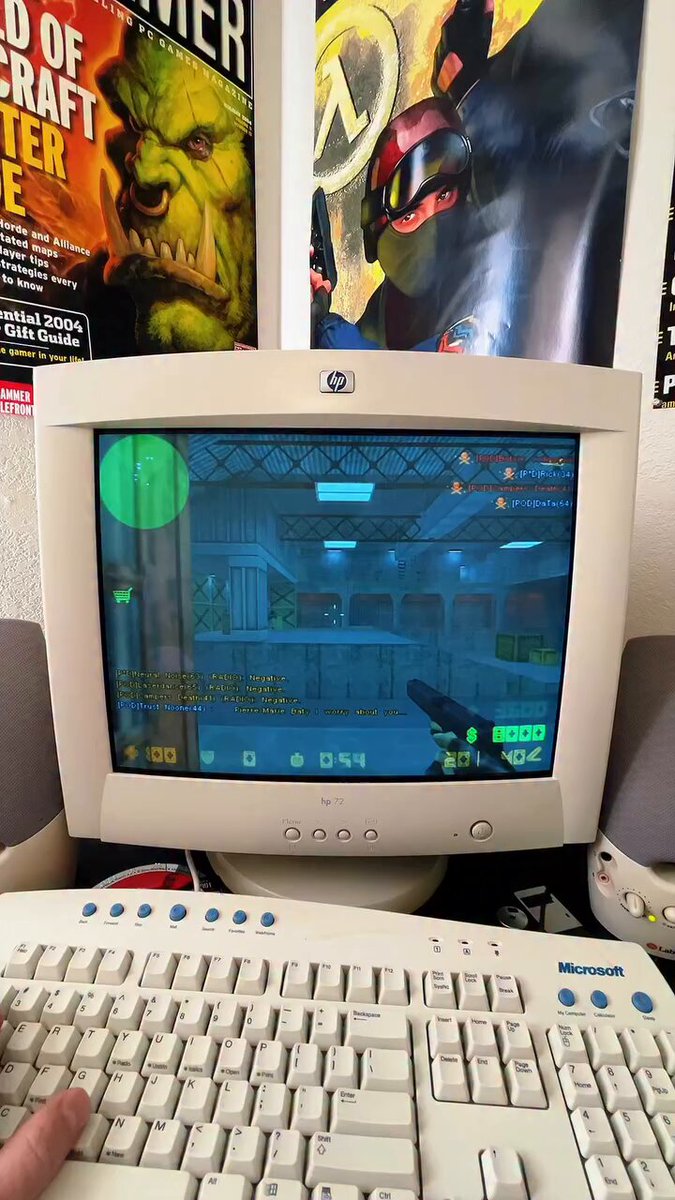 Counter Strike https://t.co/c0HCn049OF