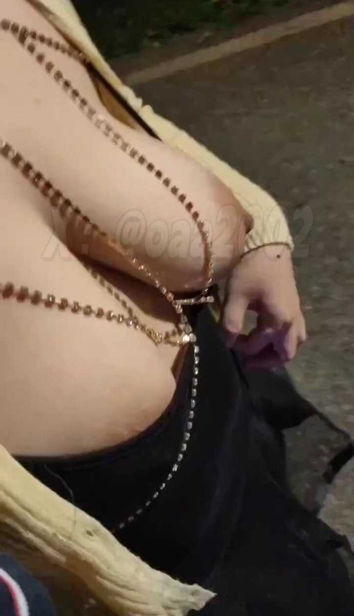 对面的小哥啊，你是真没看到还是装清高呢？😑😑😑

问大家一个很傻的问题，VPN可以被检查出来吗？   会不会哪天被帽子🧢叔叔和学校精准定位是我在使用VPN还发这些，直接跟我打电话抓我或者通报我呢？ https://t.co/M3VpWvPKw5