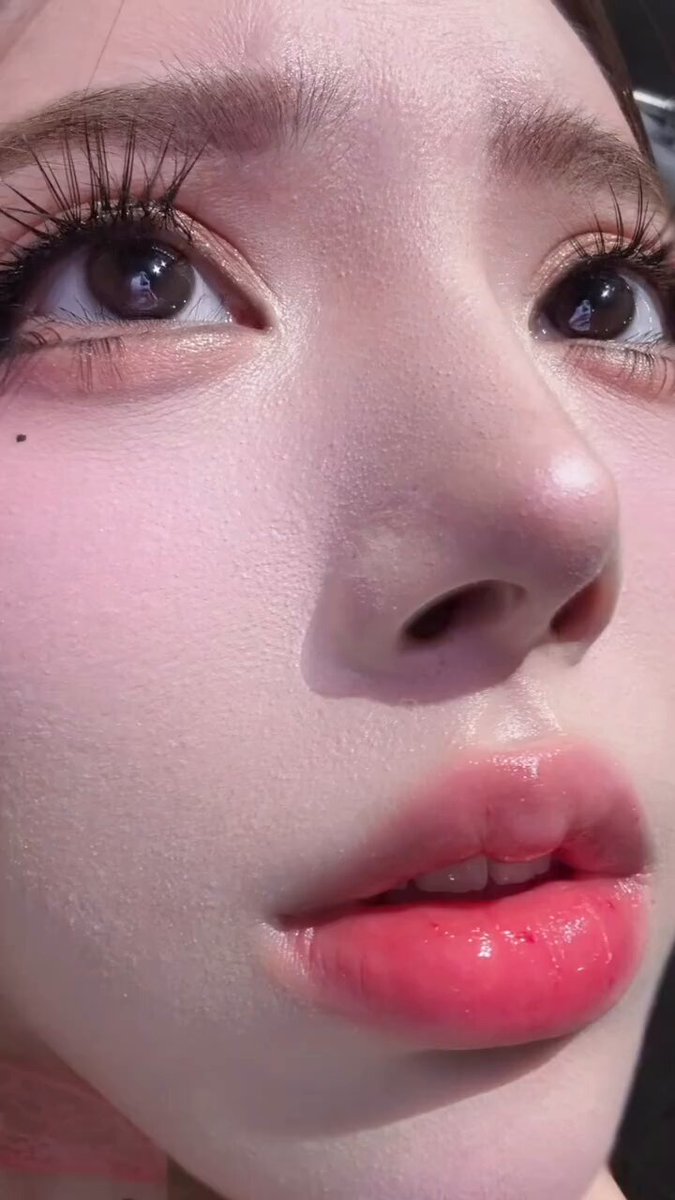 有人说我这是傻B表情  脑子有毛病... https://t.co/lhmAeTGgkH