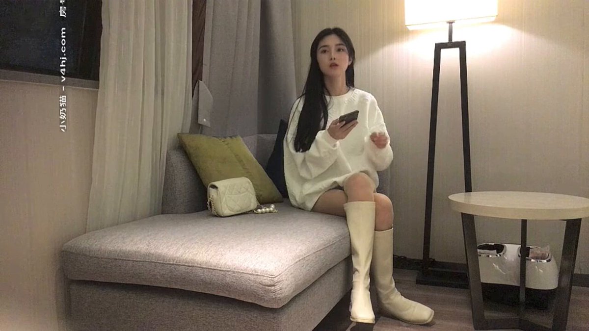 在这个频道 👉 https://t.co/EXz11zKp8w 2500约的身高175的漂亮车模，沙发上爆操一次不过瘾，连操三炮，还约好了下次把闺蜜带上玩3p

@hiegobasma49695
@littlasulaa
@jiumei521 https://t.co/N78zLrhWAQ