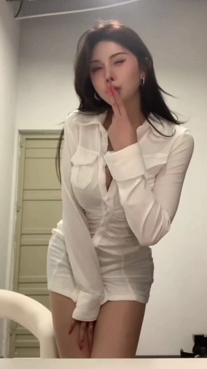 难得出门拍 好紧张🫣#记录日常 https://t.co/SpgUuI5P7j