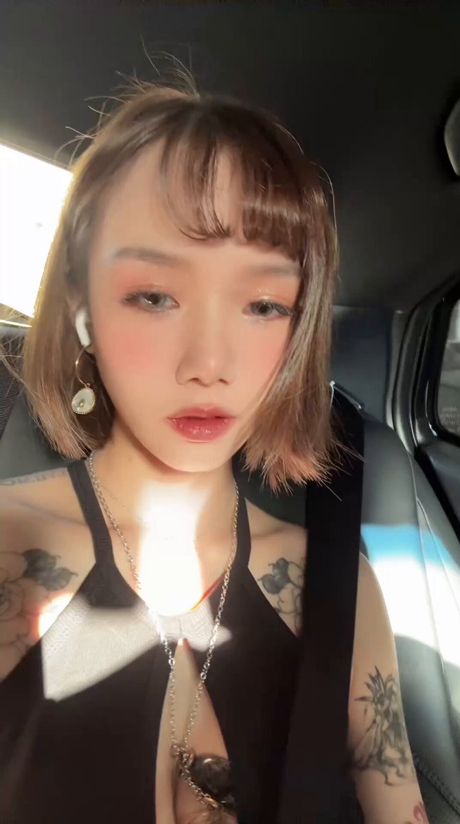 我在去找你的路上
你呢?😈 https://t.co/1Begi0f7v7