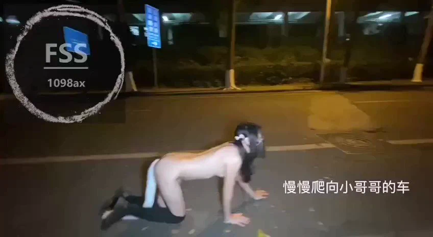 太冷，太饿，明知是陷阱，我还是爬了进去😰😰😰（完整版私聊） https://t.co/XKMRQ3uJFS