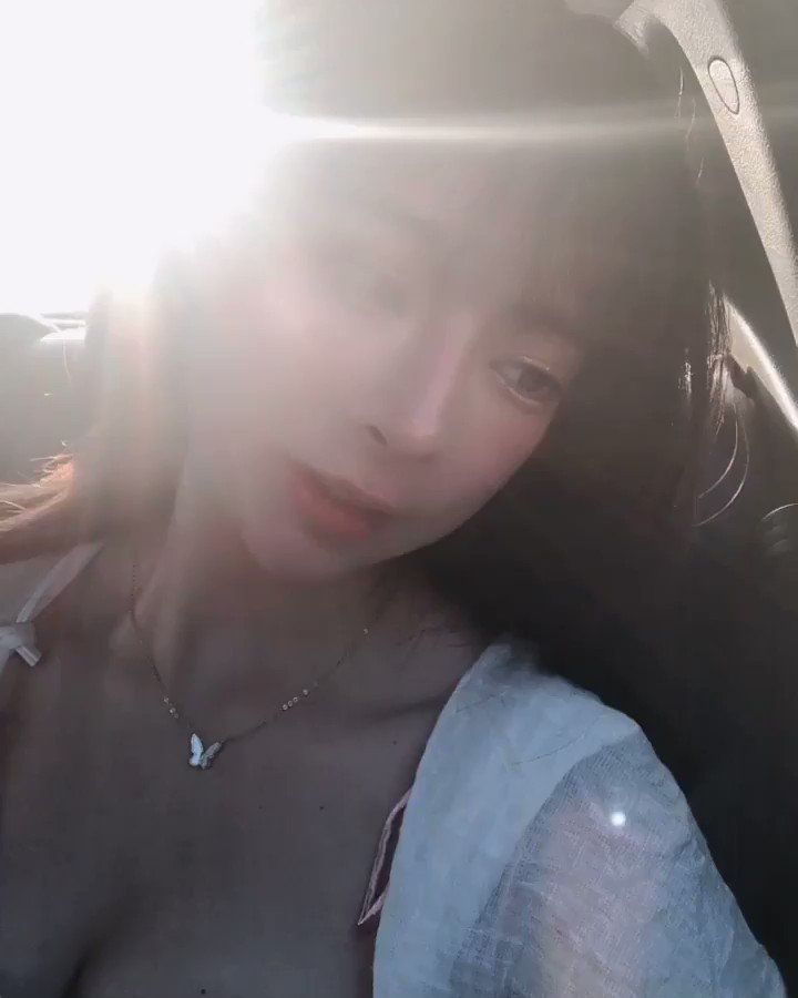 暑いけど太陽が好き〜日差しが好き〜 https://t.co/cutUaeYyIT