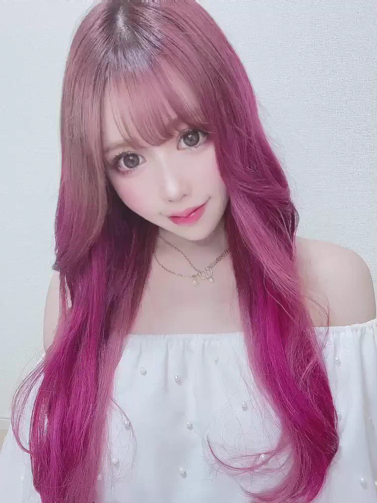 ひっさしぶりに自撮りした😂😂😂明日ちゃんと画像載せる🥺💕これは間違えて動画撮ってしまったのでここで供養しとくね🙏 https://t.co/ASJJjzfbXj