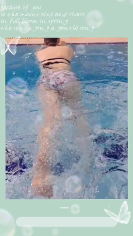 玩水好快樂🥰對…雖然我還是不會游泳只能拿著浮板勉強踢水的廢材真的好想趕快學會游泳呀😫😫 https://t.co/4aAkitWbI7