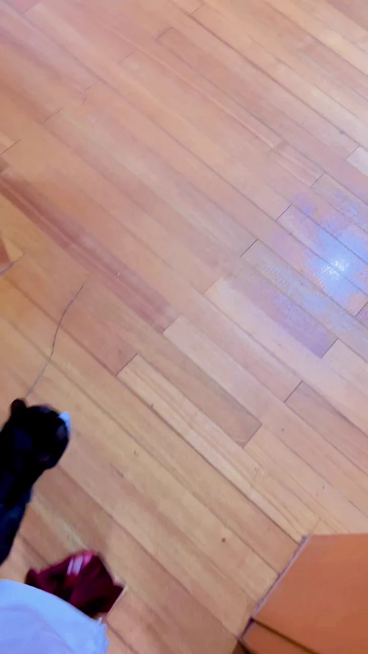 被碰瓷 https://t.co/h4tgV4lhor
