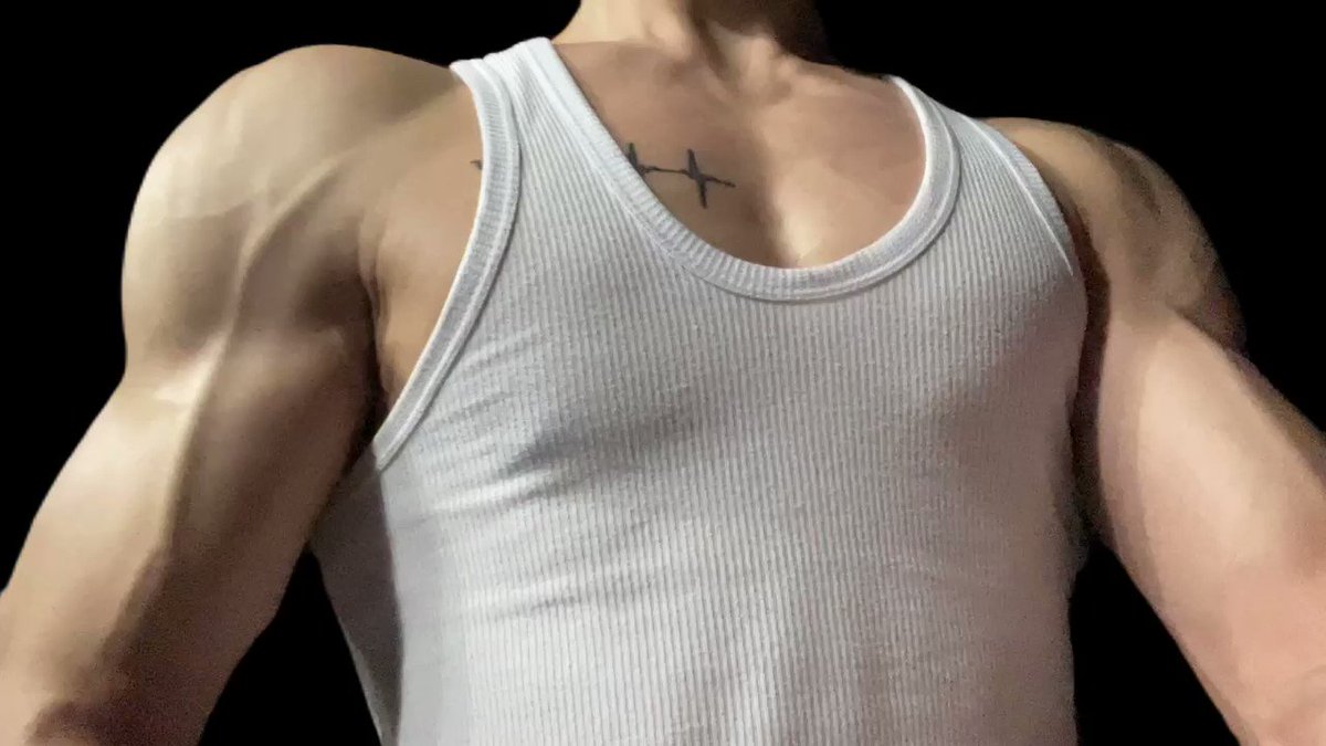 变强大  为了我自己 https://t.co/VwjJBHFvS6