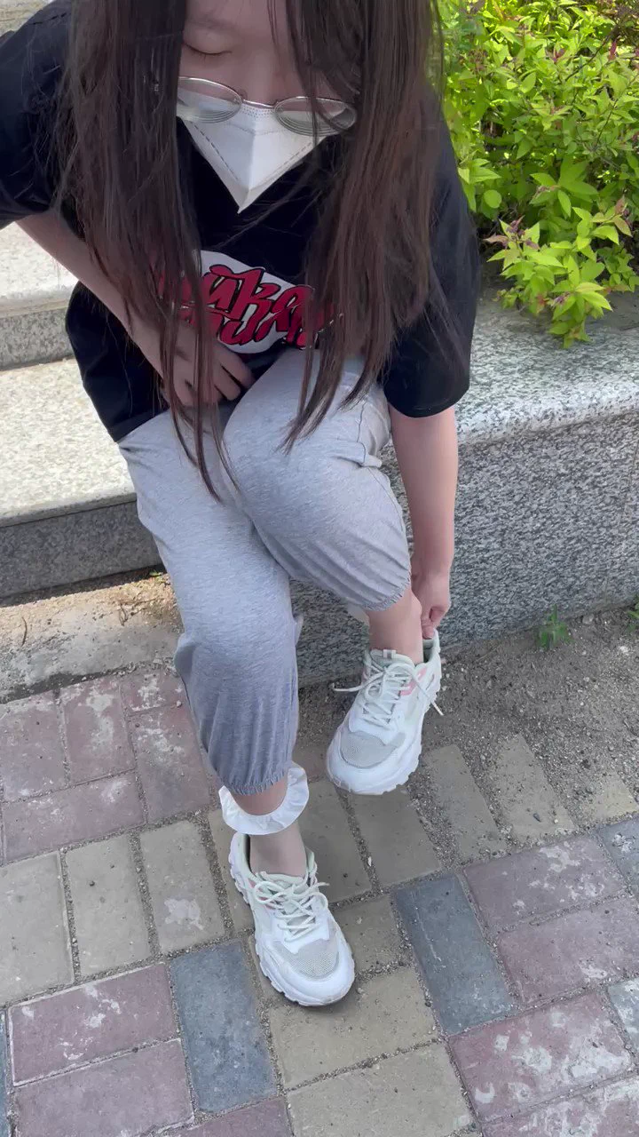 【1.所有的图片视频都懒得上水印，随便拿用】【2.永远不设什么门槛，袜子而已。需要就联系我】【3.不要消耗我以上的作法】 https://t.co/LjSayk2K4O