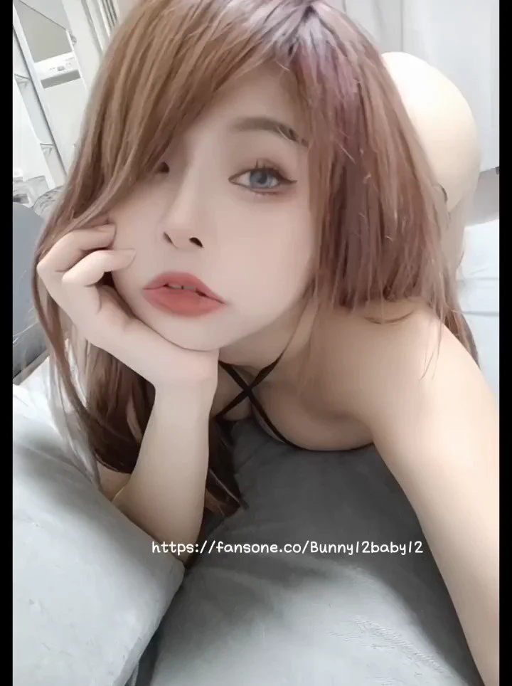 你看後面...？❤️#訂閱我fo內有更厲害的內容更多兔兔的性感點這裡https://t.co/WyPMpOexLA https://t.co/zdhvmuOFHb