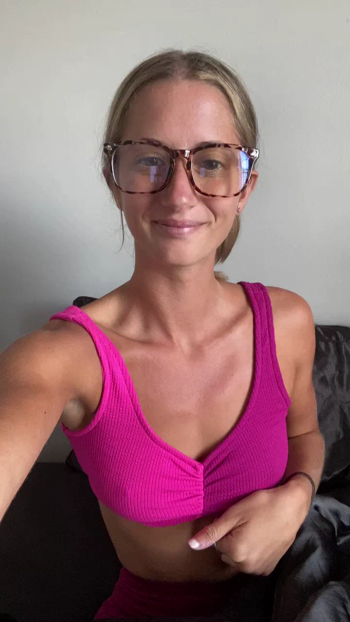 titty Tuesday 🍒 ❤️ would you suck them baby? ⬇️ https://t.co/VxpU3255OC