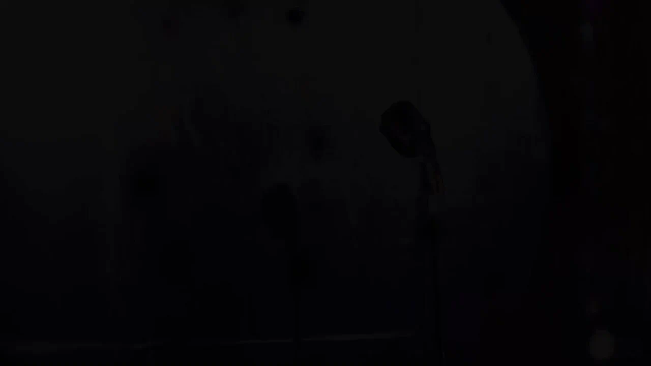 第一次尝试这种有情调的小短片，大家关注一下onlyfans，也有更新的哟！@guoer0212https://t.co/n5shWLpsDY https://t.co/EPn1Mowi4I