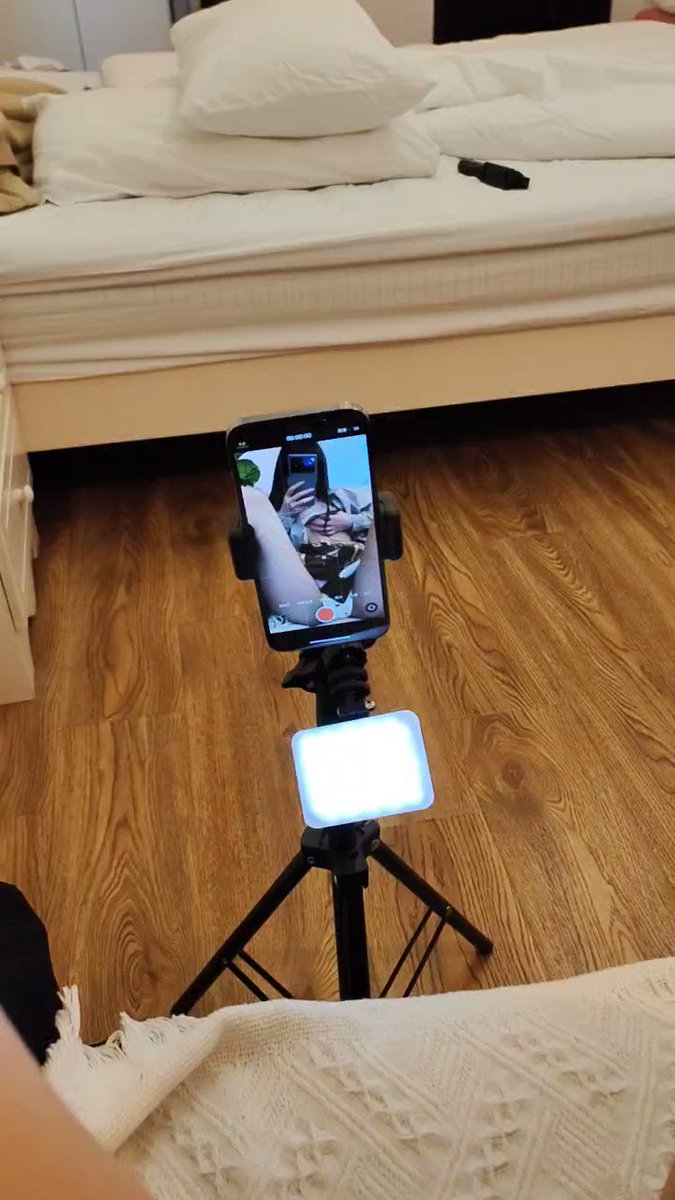 这个视频发电报哟
@smlnzhl 谢谢大大 https://t.co/XjU4P46kgf