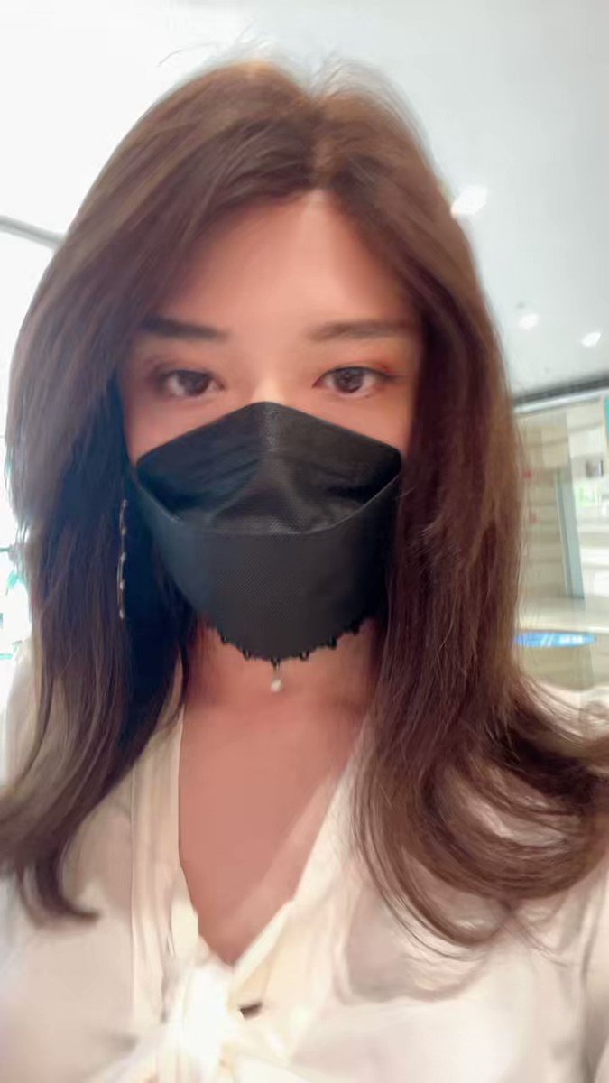 一大早起来发现掉了几百粉，就知道推又开始大面积封号了，吓得我赶紧把前天的推删了，我还是老老实实做清水推好了，感谢大家的支持呀 https://t.co/lT9TsP8OXJ