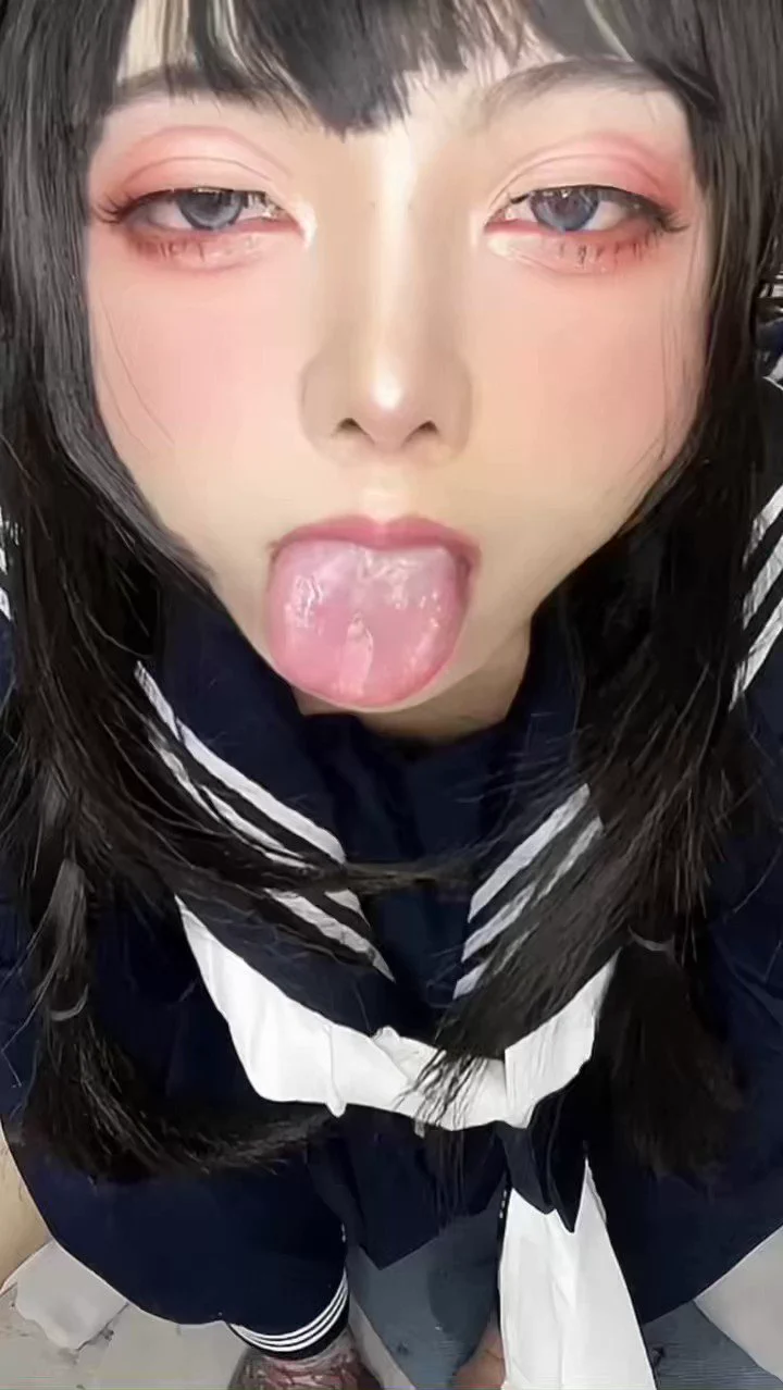 ️“但是～钱给够的话，怎样都可以哦，慢…慢点，口水都止不住了～”#伪娘 #女装子 #男の娘 #crossdresser #sissy #cd https://t.co/kkLvdmMbrM