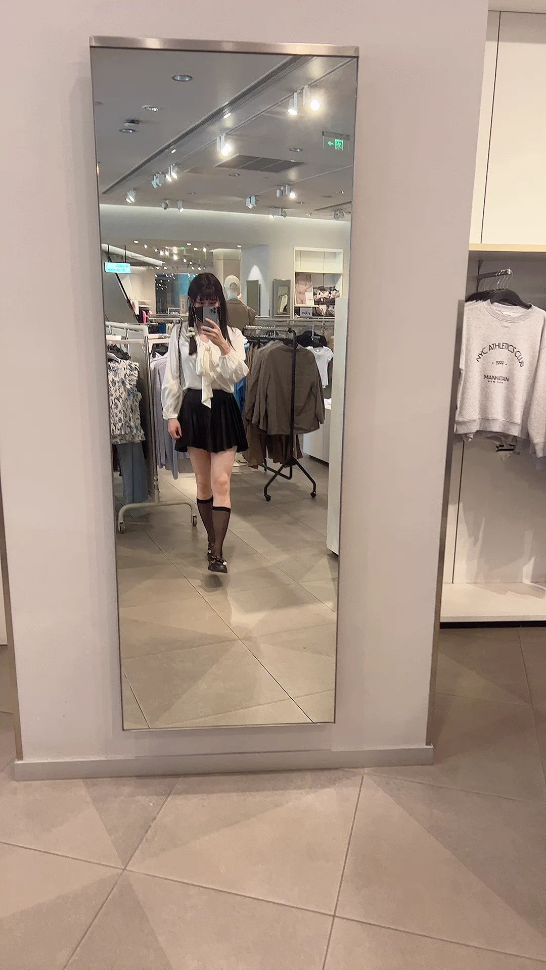 夏天又要来了呢，我还是更喜欢冬天 #伪娘 #crossdress #女装子 https://t.co/aRuNbXYU8q
