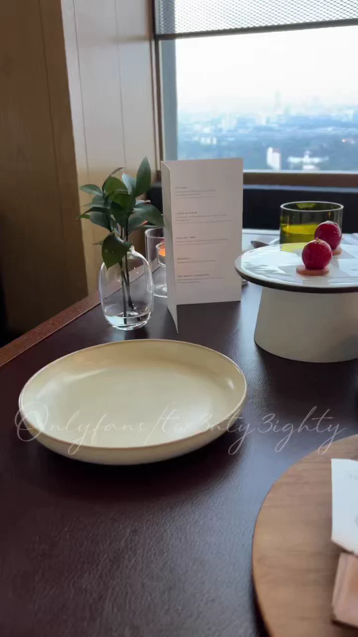 Dinner date with her 😘 https://t.co/MuofpVf79s