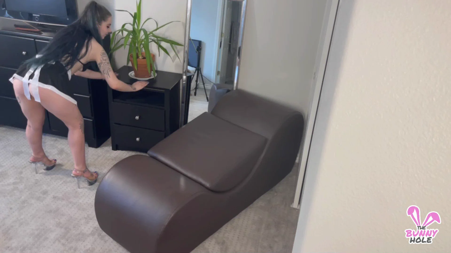 Maid You Cum With @saadlilthot Is bout to be at The Bunny Hole XXXShe was supposed to be cleaning my house but got caught snooping and playing aroundCum'n Soon https://t.co/tW2mca2ycm