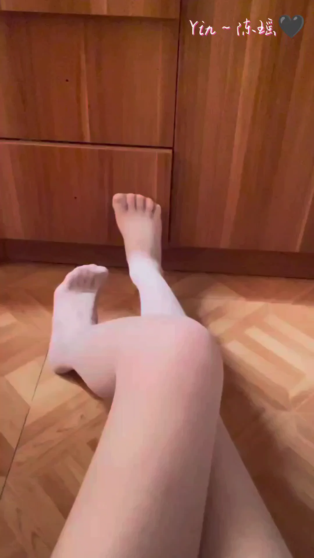 挺着你的狗jb♡给丝袜上贡♡让妈妈玩死你这个贱货♡愿意死在妈妈的丝袜脚底下吗？🖤 #ATM奴 #ATM提款机 #压榨 #吸金 #吐钱 #榨金 #贡畜 #女s #女性崇拜 #账单奴 #报销奴 #代付奴 #贡猪 #无脑上供 https://t.co/IsTmvG3pXv