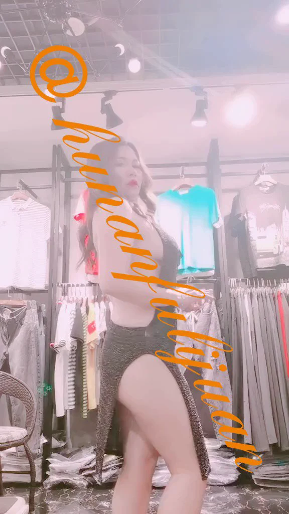 这裙子好看吗 #付丽娟 #巨乳 #肥臀 https://t.co/O7A1jhSVsf