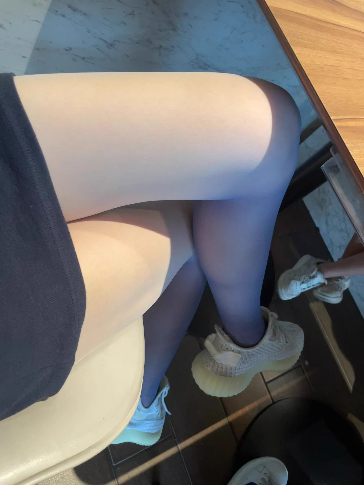 桌下少只狗 https://t.co/c0QH1IZDkv