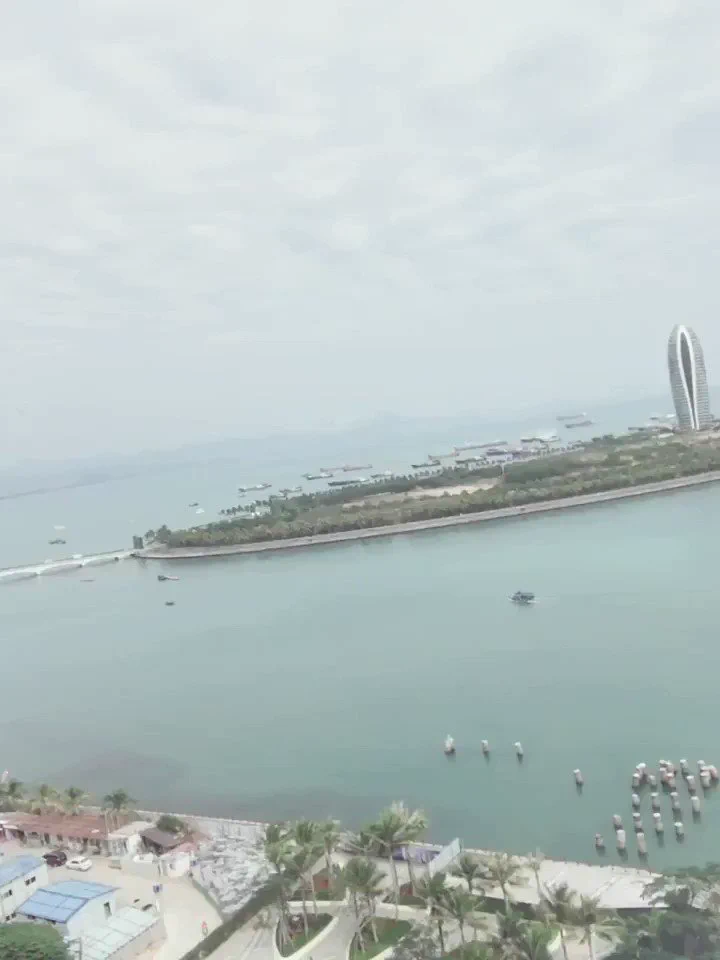 只站在那盯着海面，是没法穿过海洋的@cporgyuniverseR @CPorgyUniverse @HotMediaLuckLot https://t.co/9fSizxIIL9