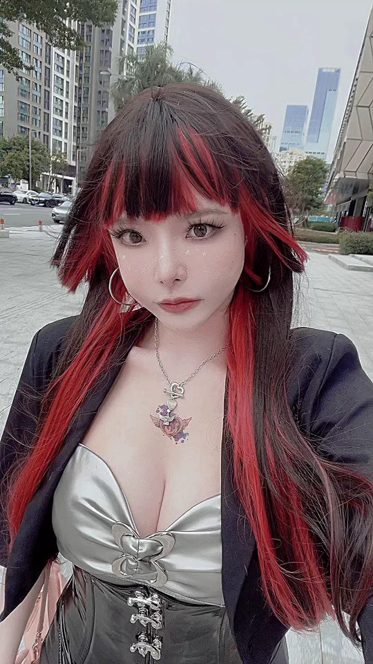 每次出門都戴假髮的美女們值得被夸夸。我到家頭髮都汗濕掉⋯⋯ https://t.co/3TkSykHTV6