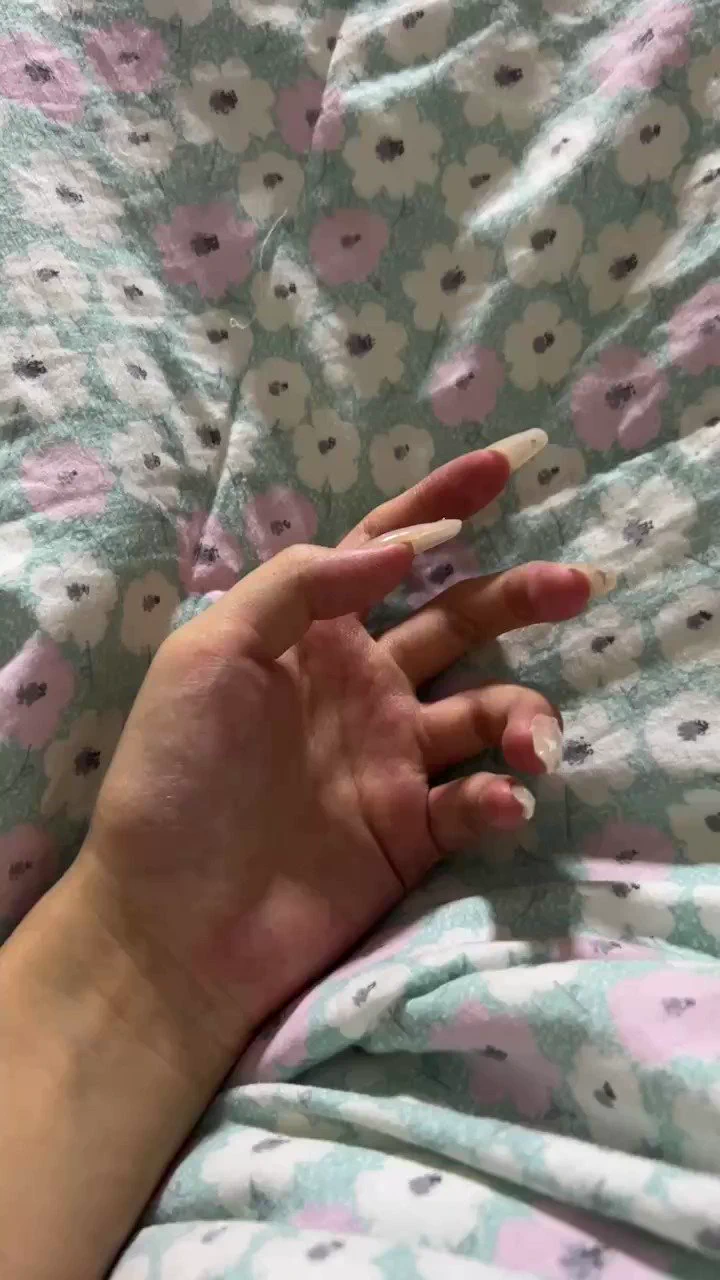 掐着你的小肉虫~逼你签下卖身契，以后就只能当女神的工具了哦贱畜生 #atm奴 #贡奴 #绿帽 #上贡 #压榨 #女性崇拜 #女s #榨金 #胁迫 #胁迫奴 #账单奴 #报销奴 #提款机 #吸金 #恋足 #findom https://t.co/a05xIWfuxD