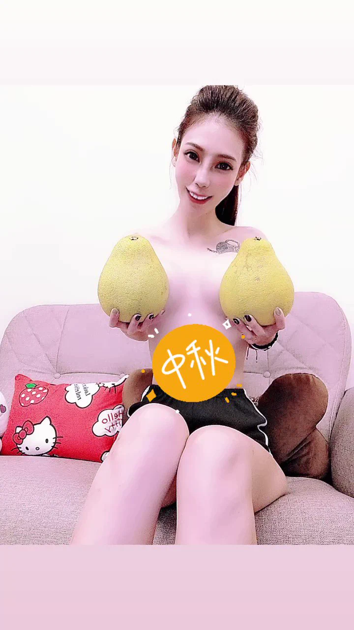 昆娜㊗️大家中秋佳節愉快😀吃肉肉補肉肉 🍻 https://t.co/fTevd7KinJ