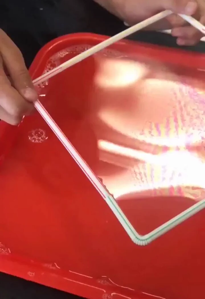 How the surface tension pulls thread into perfect circle
https://t.co/UlAfwujGcm