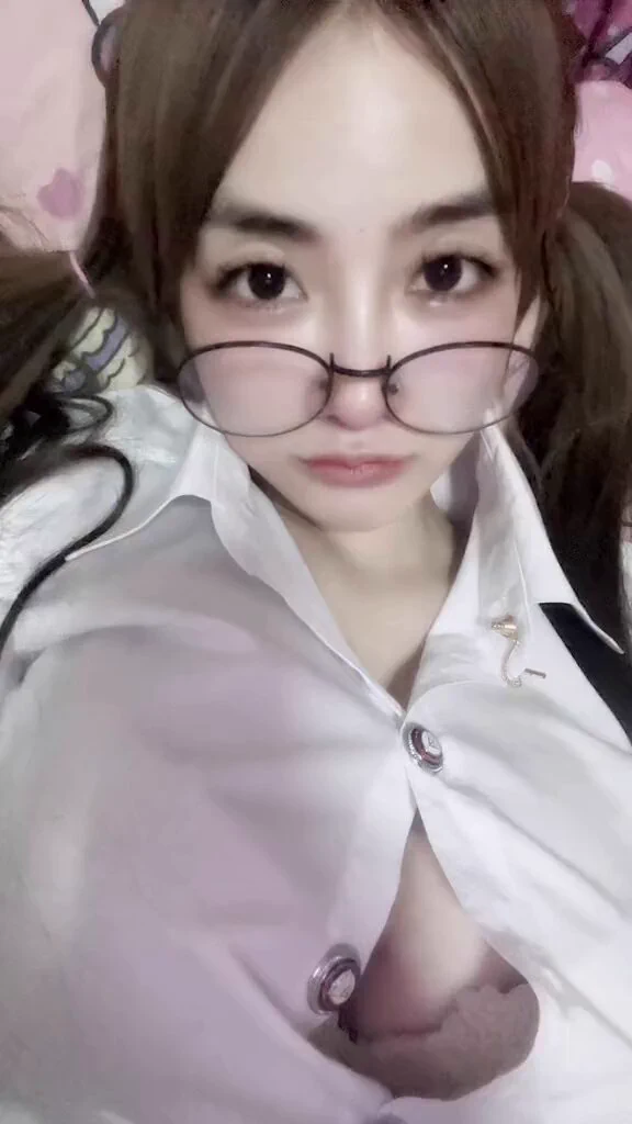 คาชุดคืนนี้555 https://t.co/vTm9JzTVPE