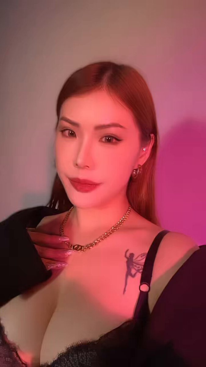 人家是紫色台中
我是紫紅色台南 口以嗎 https://t.co/zlPxq26P0t