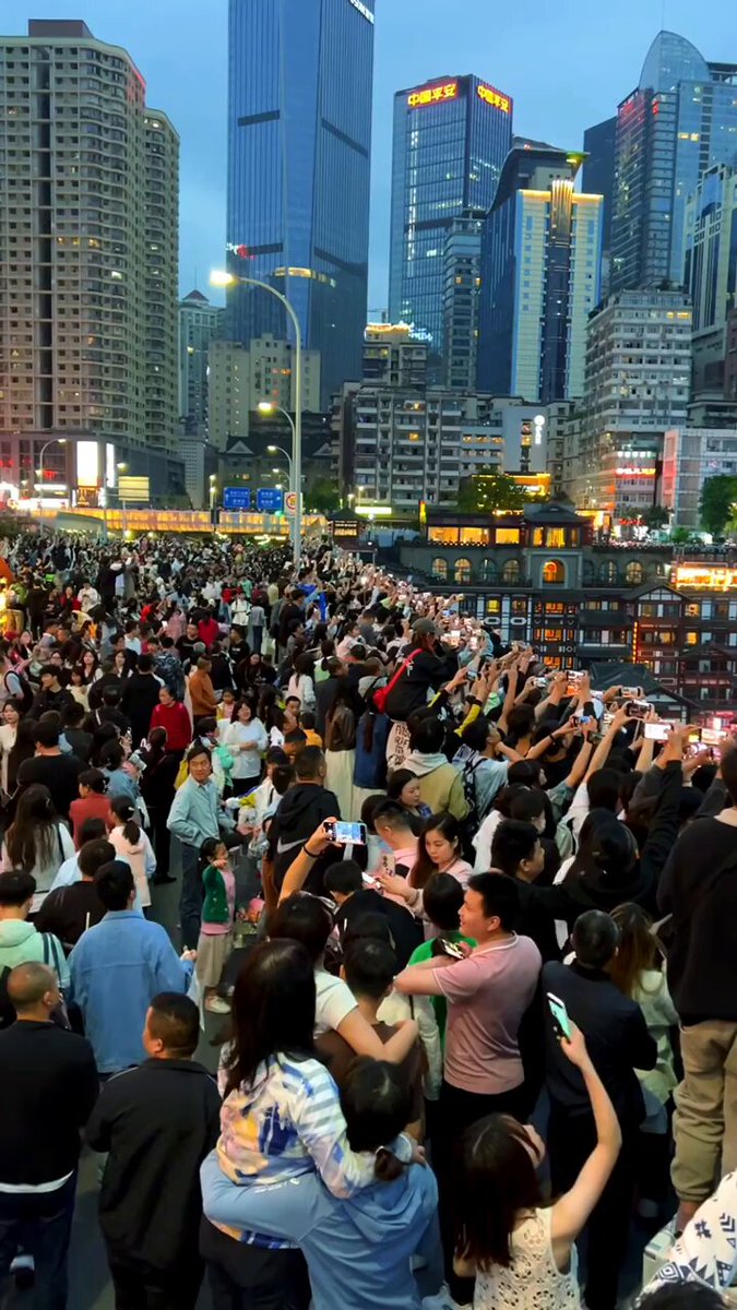 那一秒，我的世界都亮了
你期待吗 https://t.co/jVuRUFNTcd