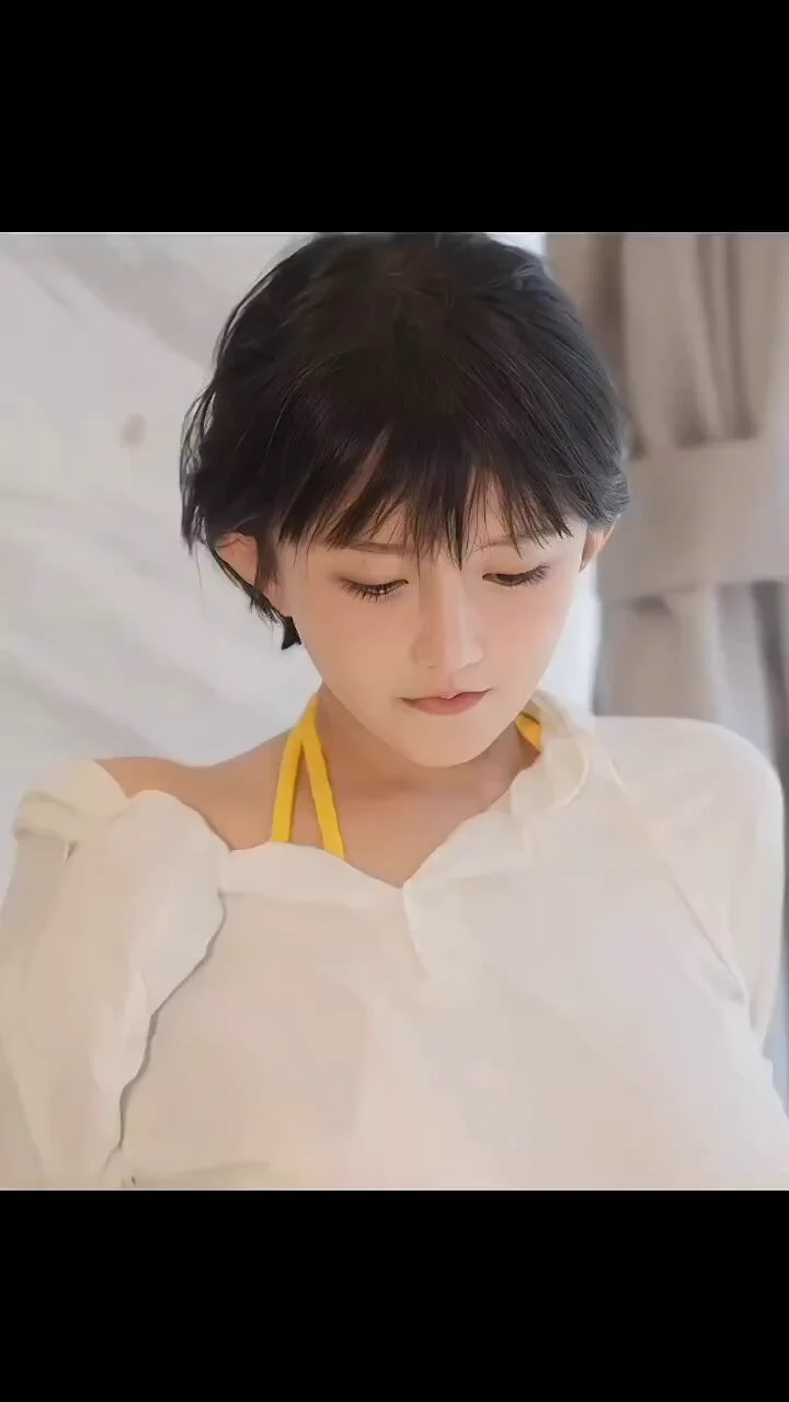 喜欢我短发还是长发？ https://t.co/x9gNEkzad6
