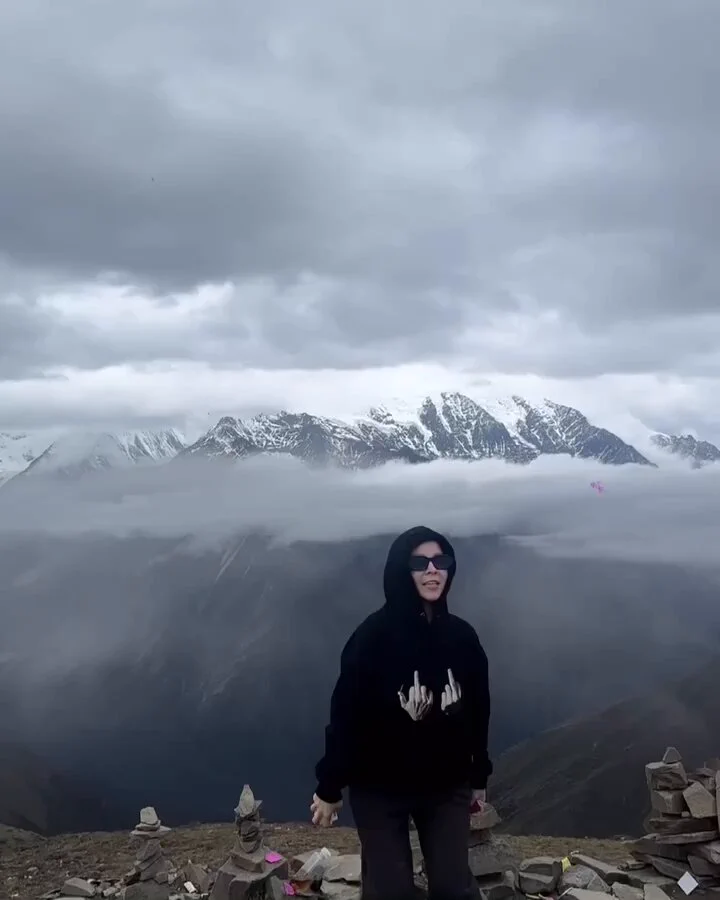 海拔4600米的浪漫🏔️ https://t.co/DO2ZBEo5R9