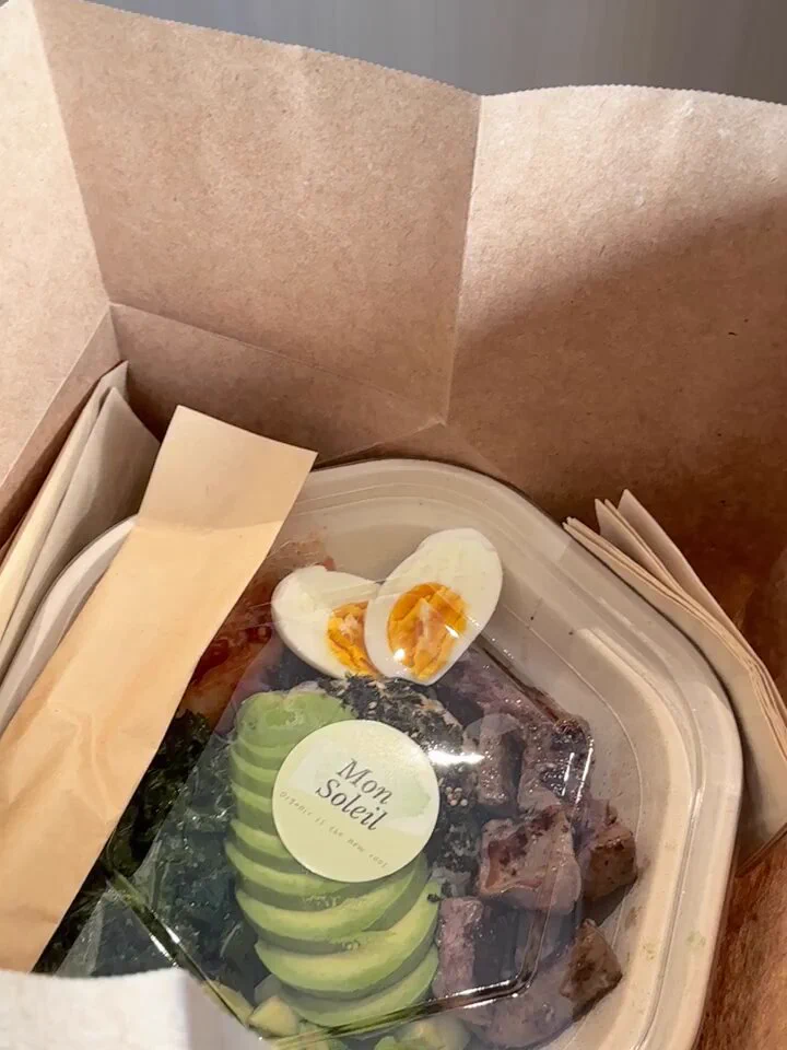 午饭这么早到了，还没饿呀 https://t.co/MvL5cUGtZX