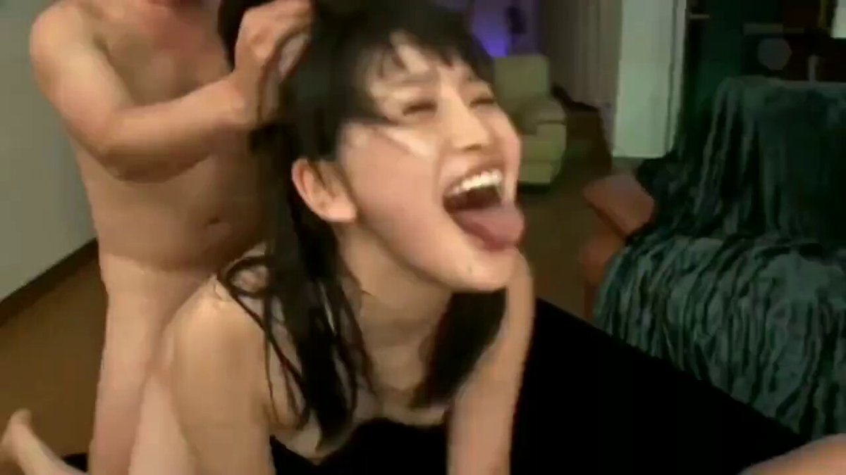 操你妈的 劣质狗逼贱畜生 你老婆要被操成白眼喷浆鸡巴套子了 你他妈还不赶紧揪着你的包茎小鸡巴钻到你老婆裤裆里给她把逼水舔干净 ⚠️⚠️⚠️
评论区 评论薇薇野妈祖宗万岁 姑奶奶会抽一条狗逼免费赏赐重口味调教暴虐玩法一次
#粗口榨压 #粗口羞辱 #臭脚s #黑丝调教 #任务洗脑 #榨压 #榨金 #供畜 #调教骚奴 https://t.co/gxmuw9NYDX