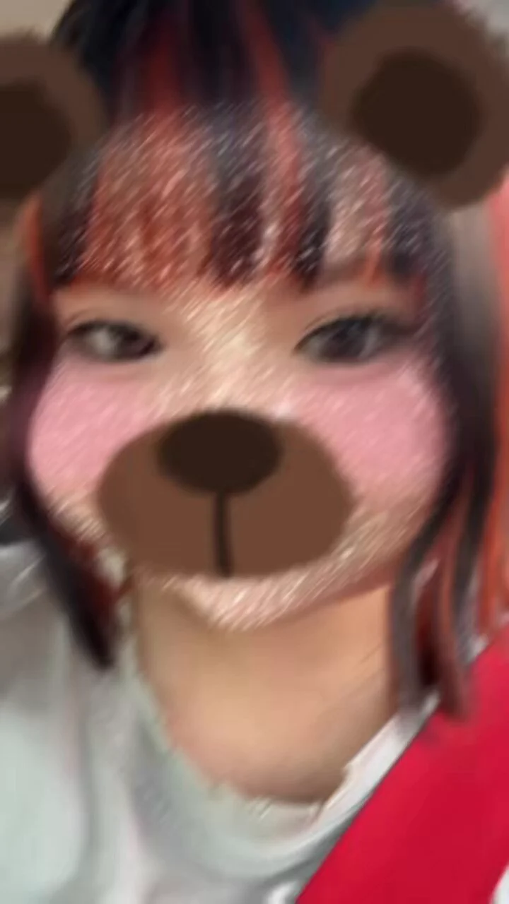 讓你們看做一天超商有多少事情哪一個在說做超商很輕鬆 https://t.co/pWNJB6tzPo