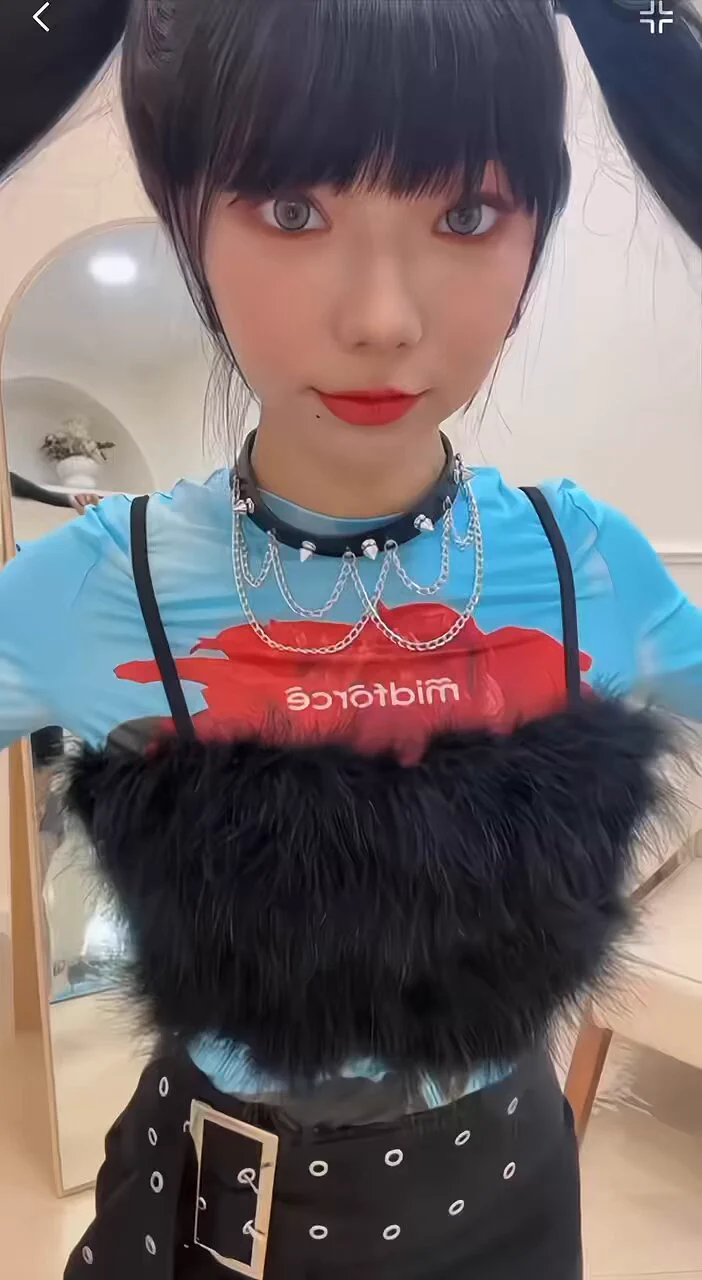 💪🏻被大家喊了一年！終於打扮一下了#supernova #karina https://t.co/OrOVFaoMuj