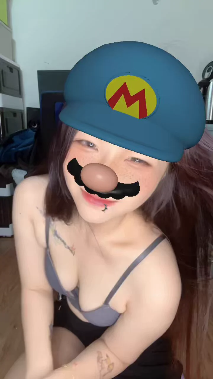 08不玩swag了 也不要再問我的swag 我祝那些愛外流 側錄的 畜生 去給卡車碾 媽的也不找好看一點的側錄 錄我衝殺蛇我承認我很醜 我為我的面貌感到自卑🙂 https://t.co/L28UMxAP4L