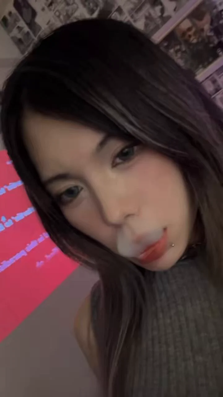 19歲了 不太想19歲。 https://t.co/tI9VMc0qgN